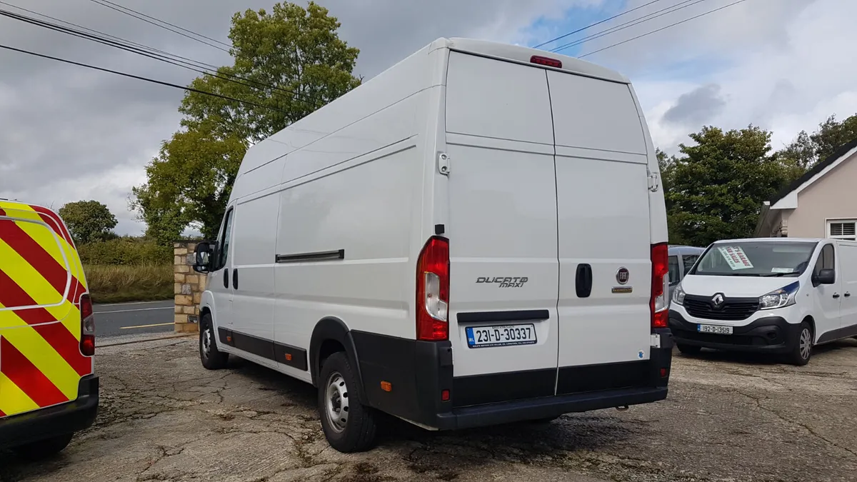 Fiat Ducato MAXI 2023 105KM AS NEW VAT INVOICE - Image 4
