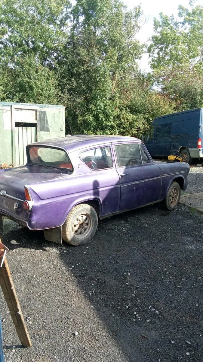 Ford Anglia super - Image 3