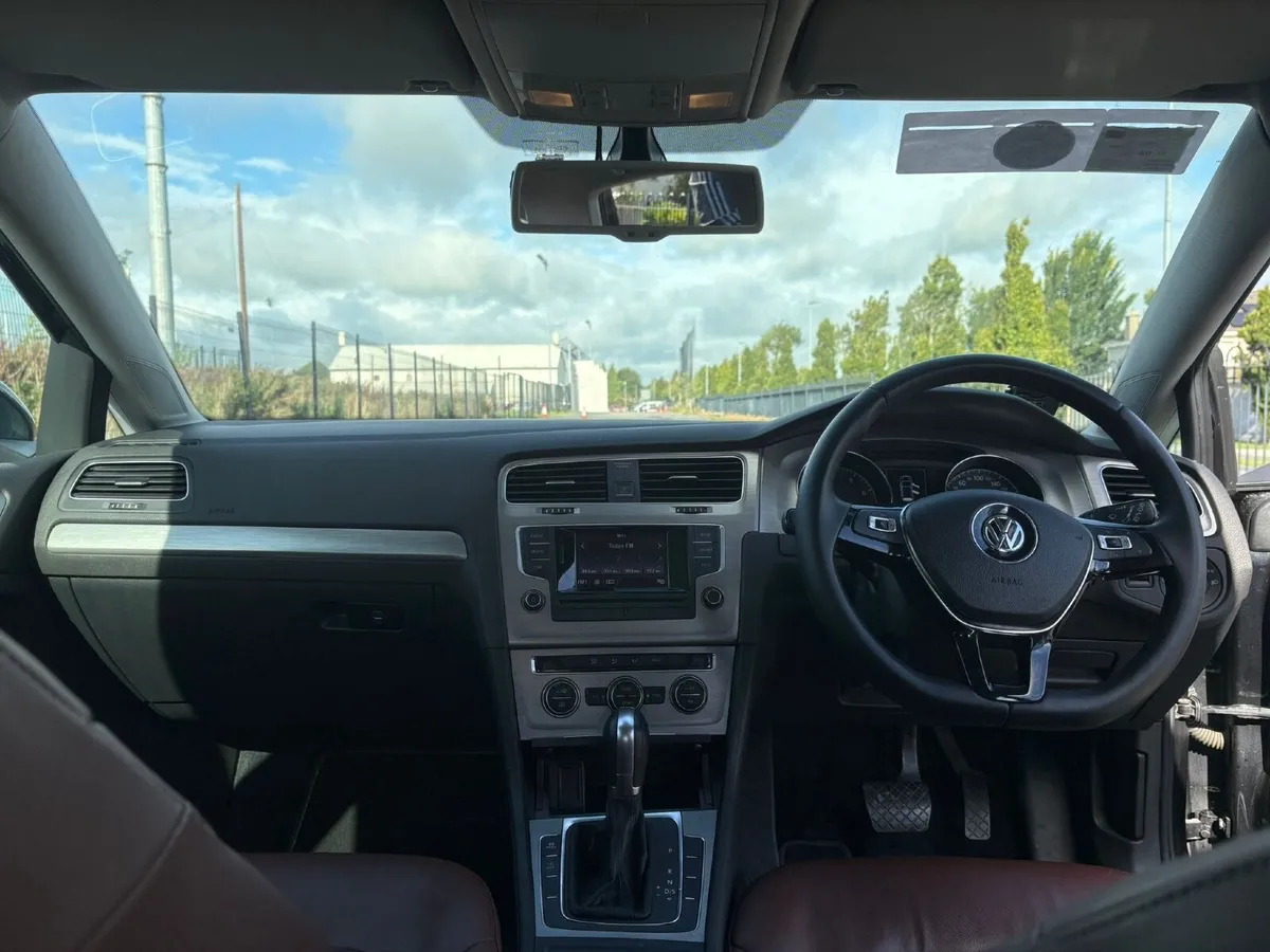 Volkswagen Golf Highline 1.4 TSI 152 - Image 3