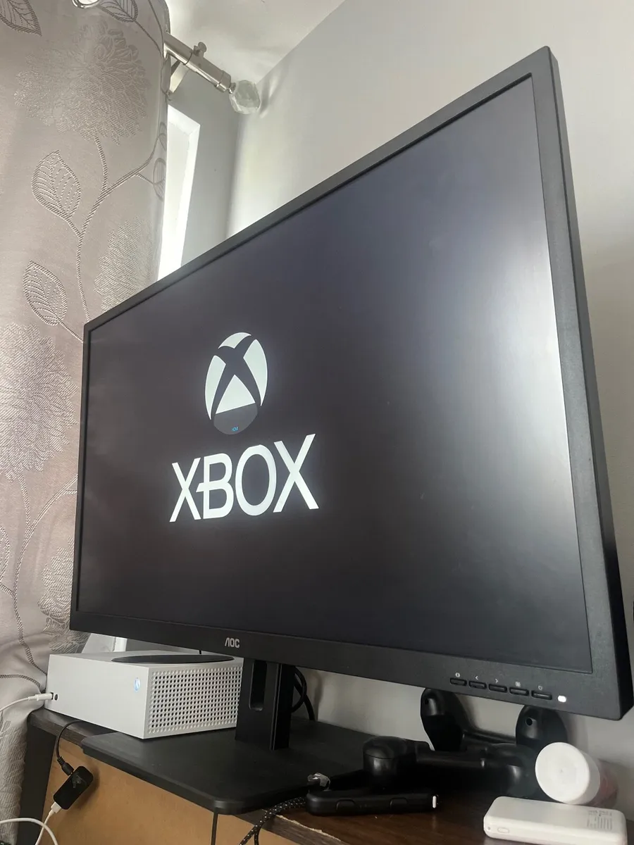 Monitor AOC Q32E2N - 31.5 Inch QHD - Image 1