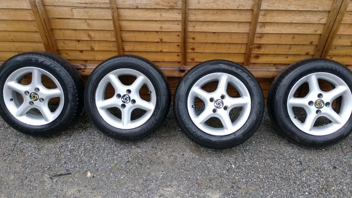 Toyota alloys 4x100