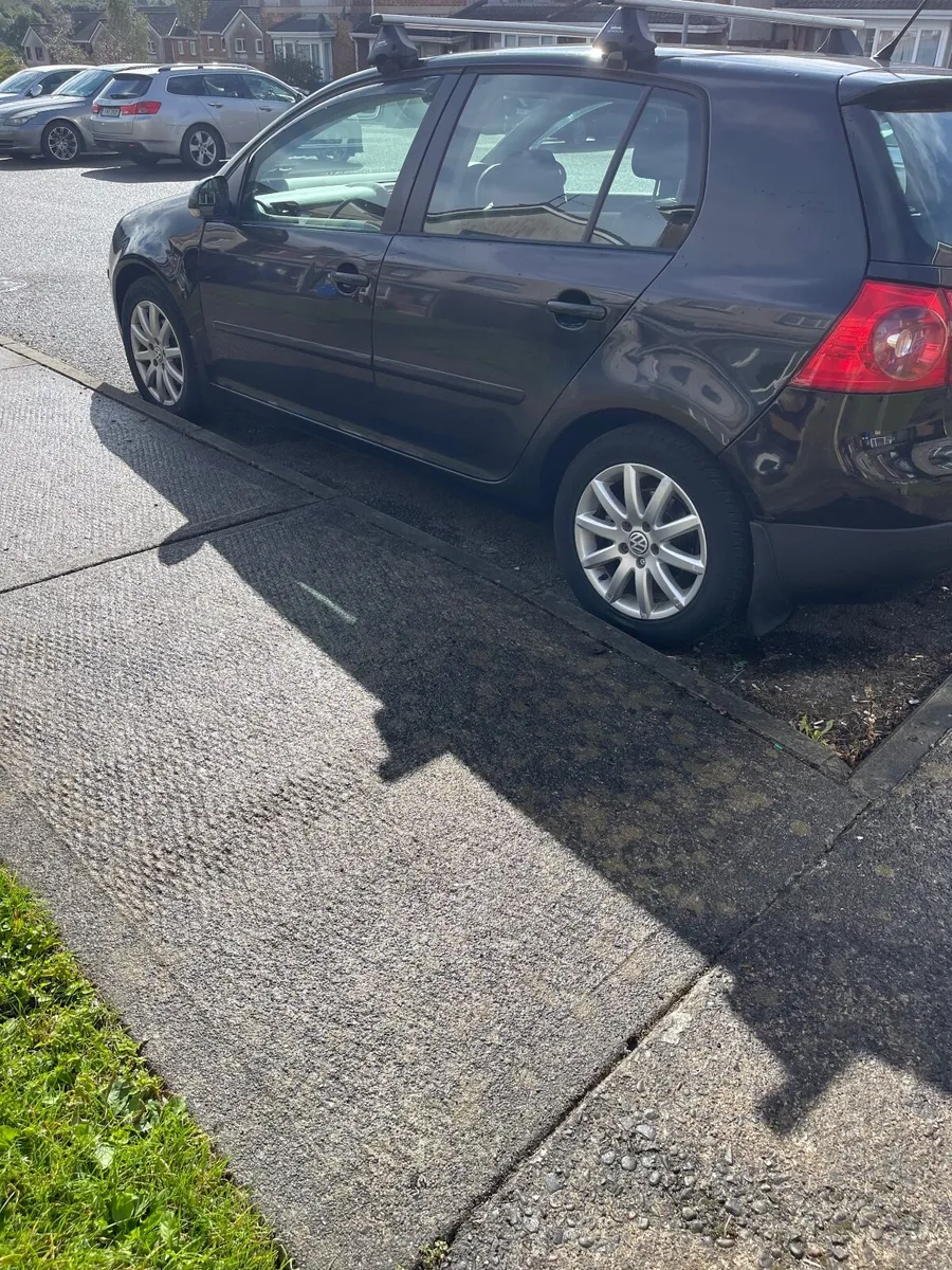 Volkswagen Golf 2008 - Image 2