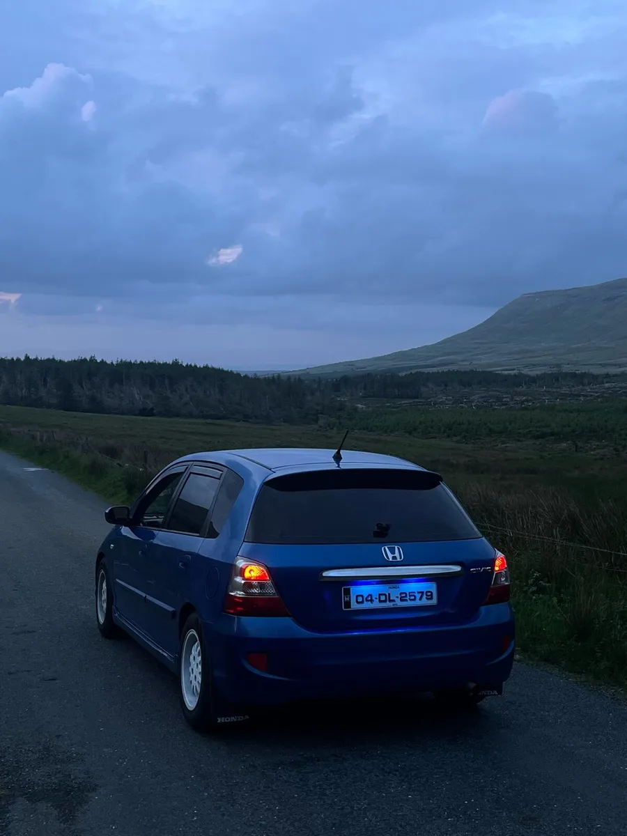 2004 Honda Civic 1.4l petrol Manual - Image 3