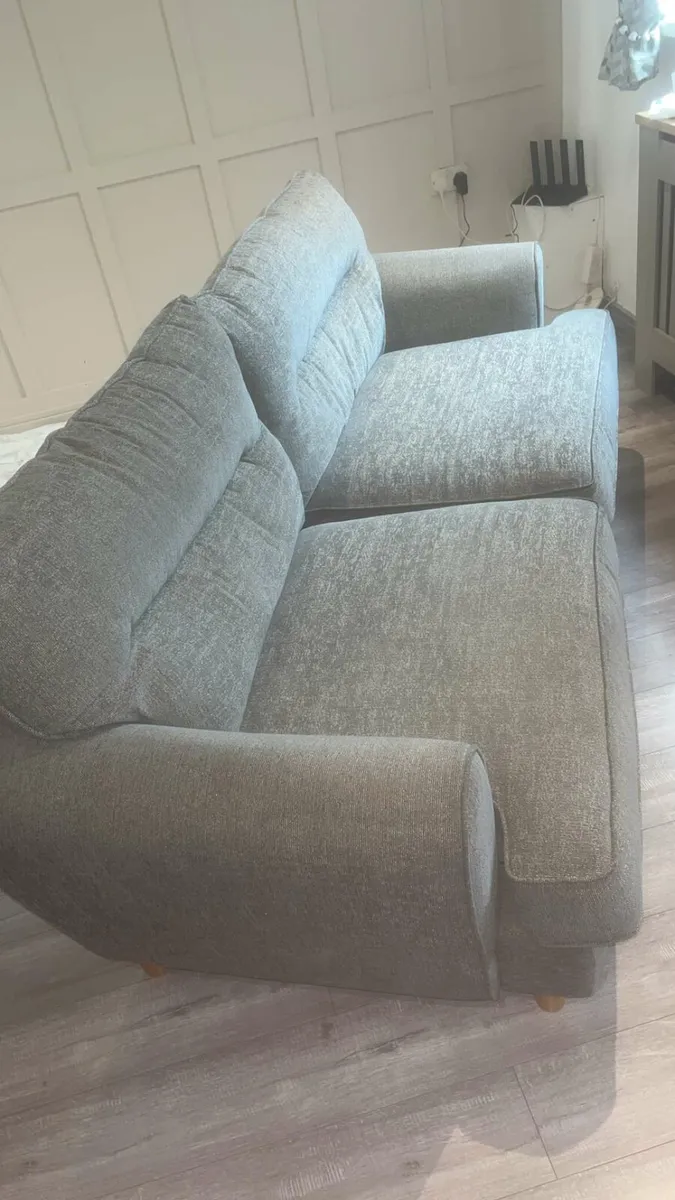 2 seater couch - Image 2