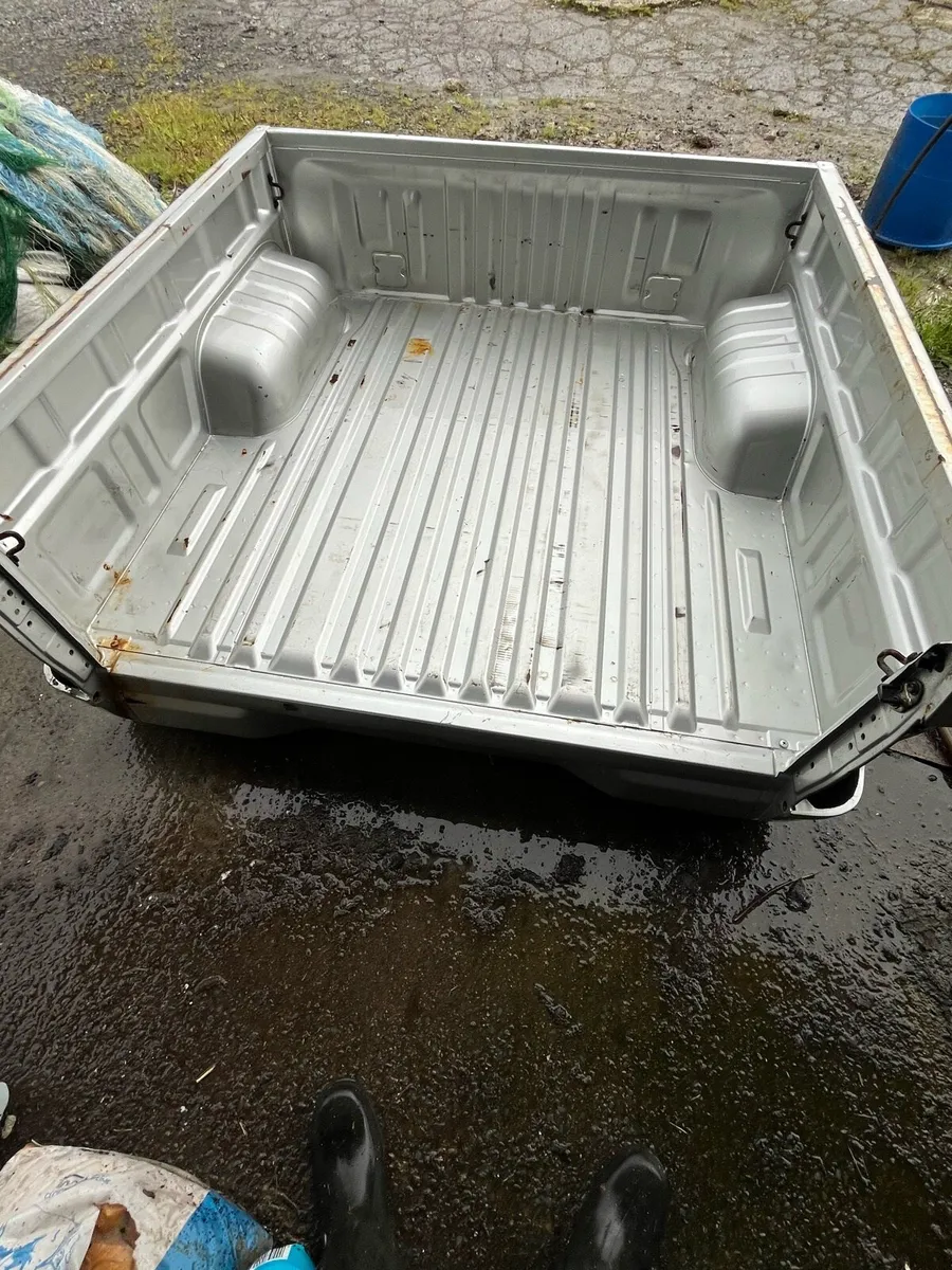 Hilux tub - Image 1