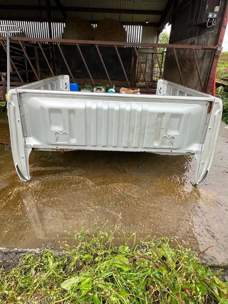 Hilux tub - Image 2