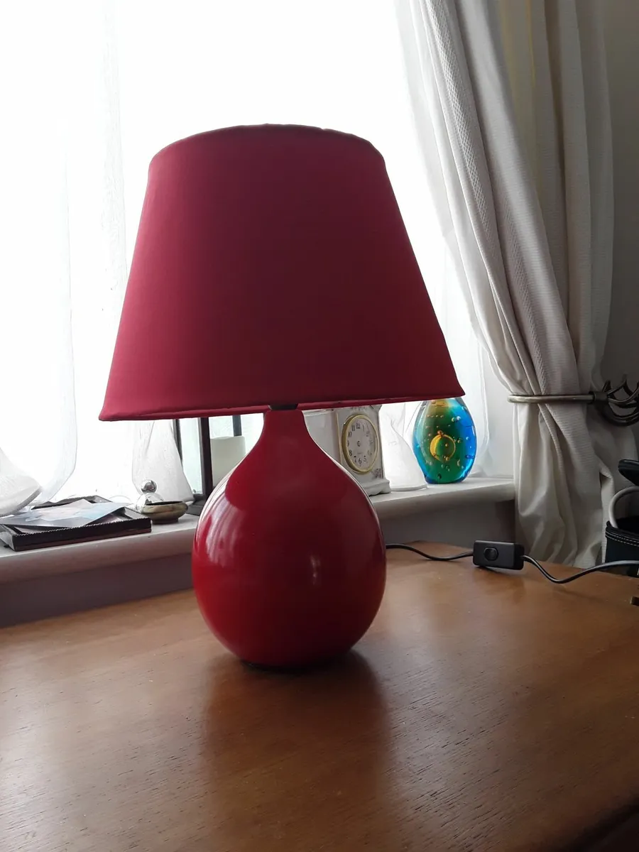 Lovely deep red as new table lamp - Image 3