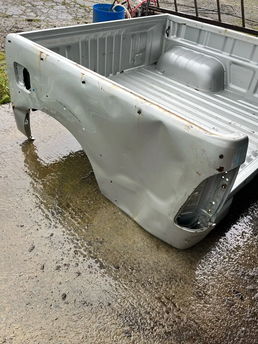Hilux tub - Image 4