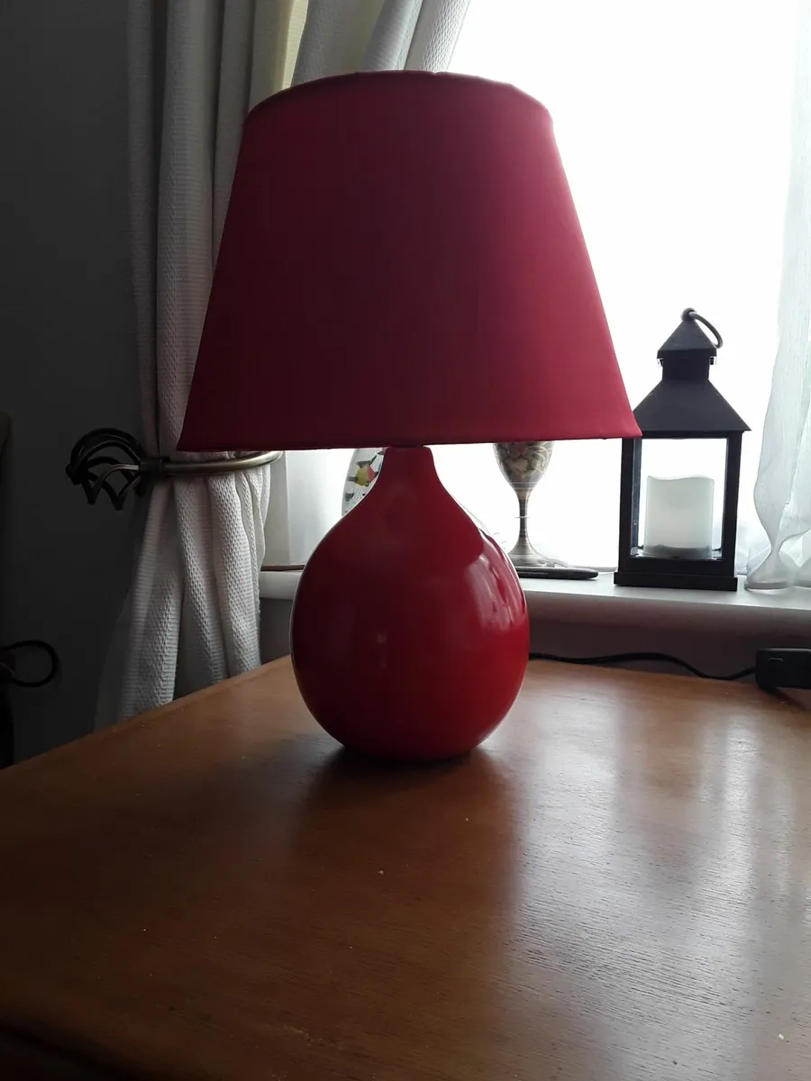Lovely deep red as new table lamp - Image 4