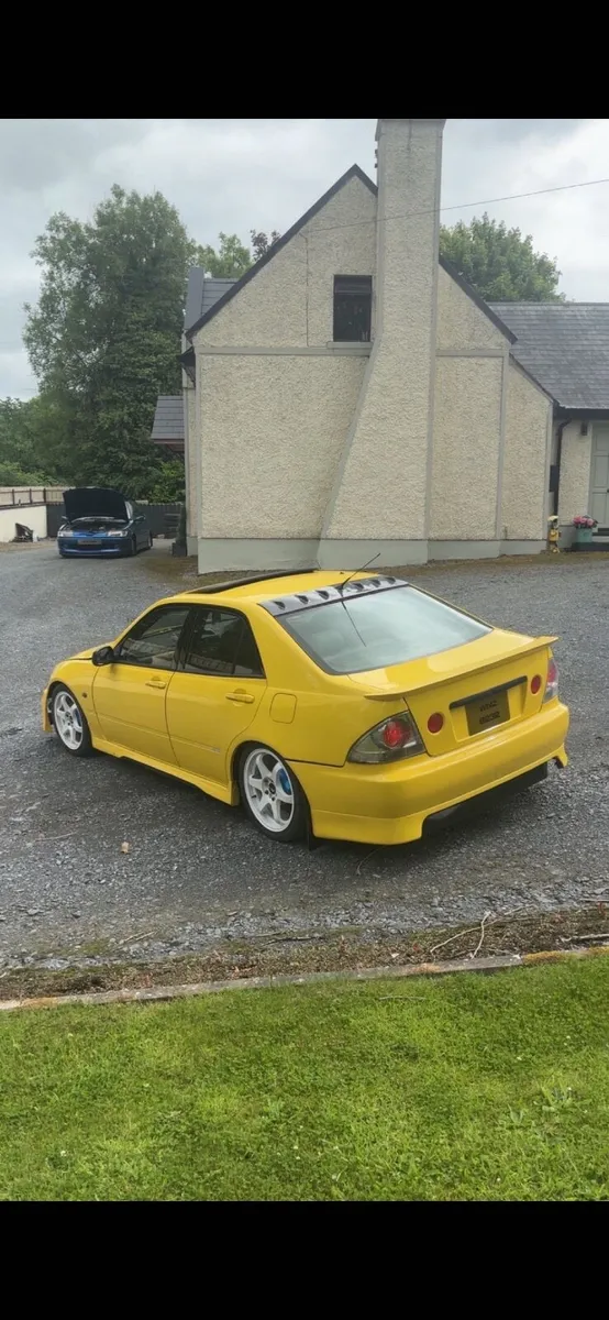 Lexus IS200 - Image 3