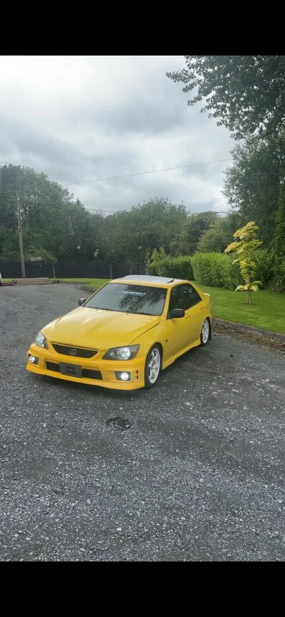 Lexus IS200 - Image 4