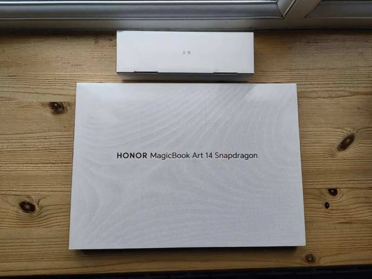 Honor MagicBook Art 14 Snapdragon
