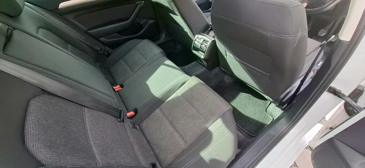 Volkswagen passat,comfortline - Image 3