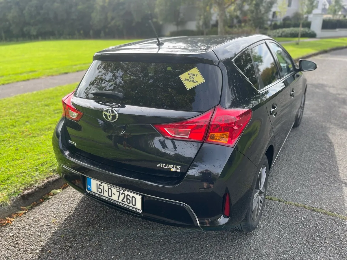 Toyota Auris 2015 - Image 4