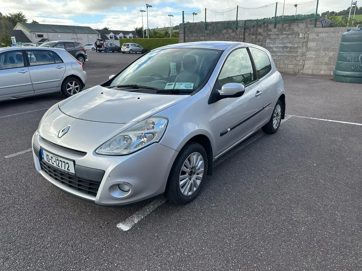Renault Clio - Image 1