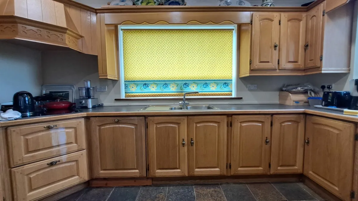 Kitchen Cabinets & Appliances - Image 3