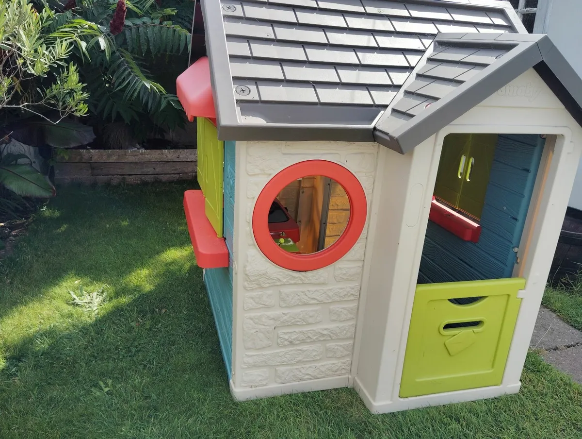 Playhouse - Image 1