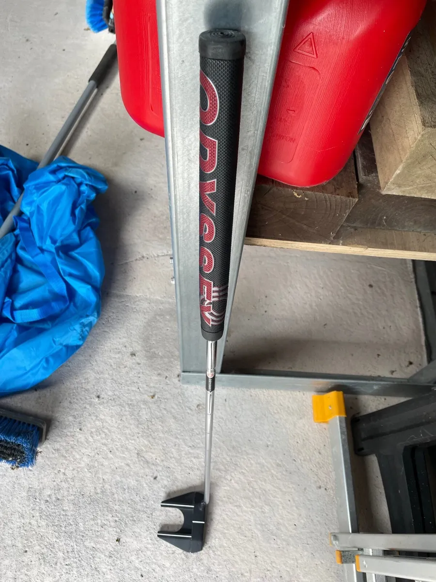 12 x Golf clubs plus bag - Image 4