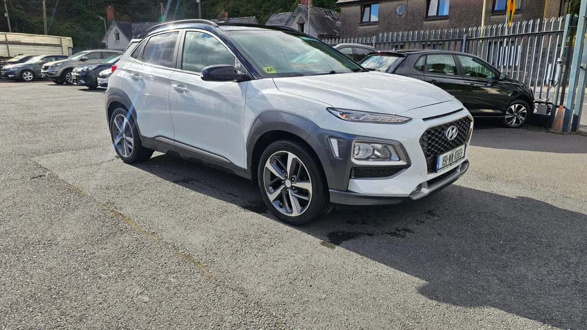 Hyundai KONA 2019  1.0 T-GDI Premium Two Tone Roof - Image 2
