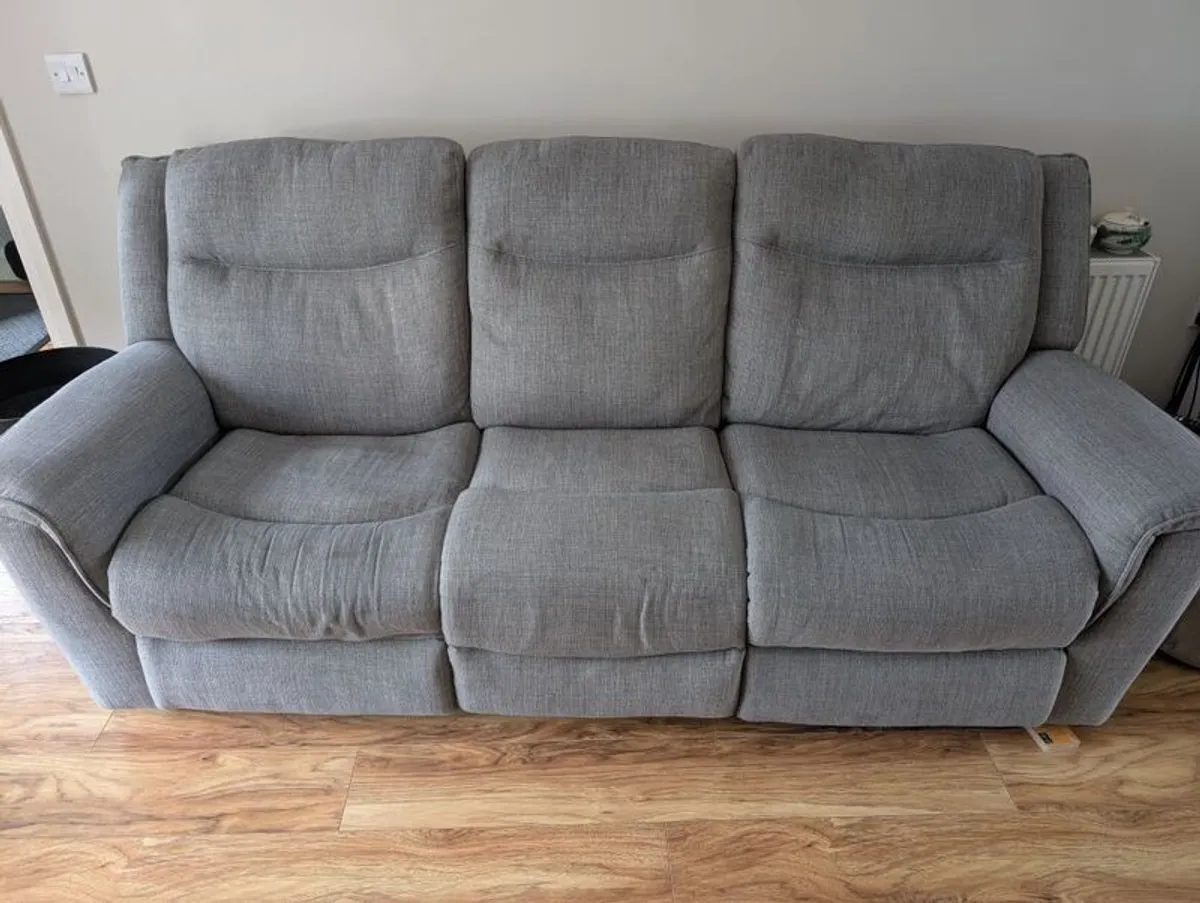 3 seater denim blue recliner - Image 3