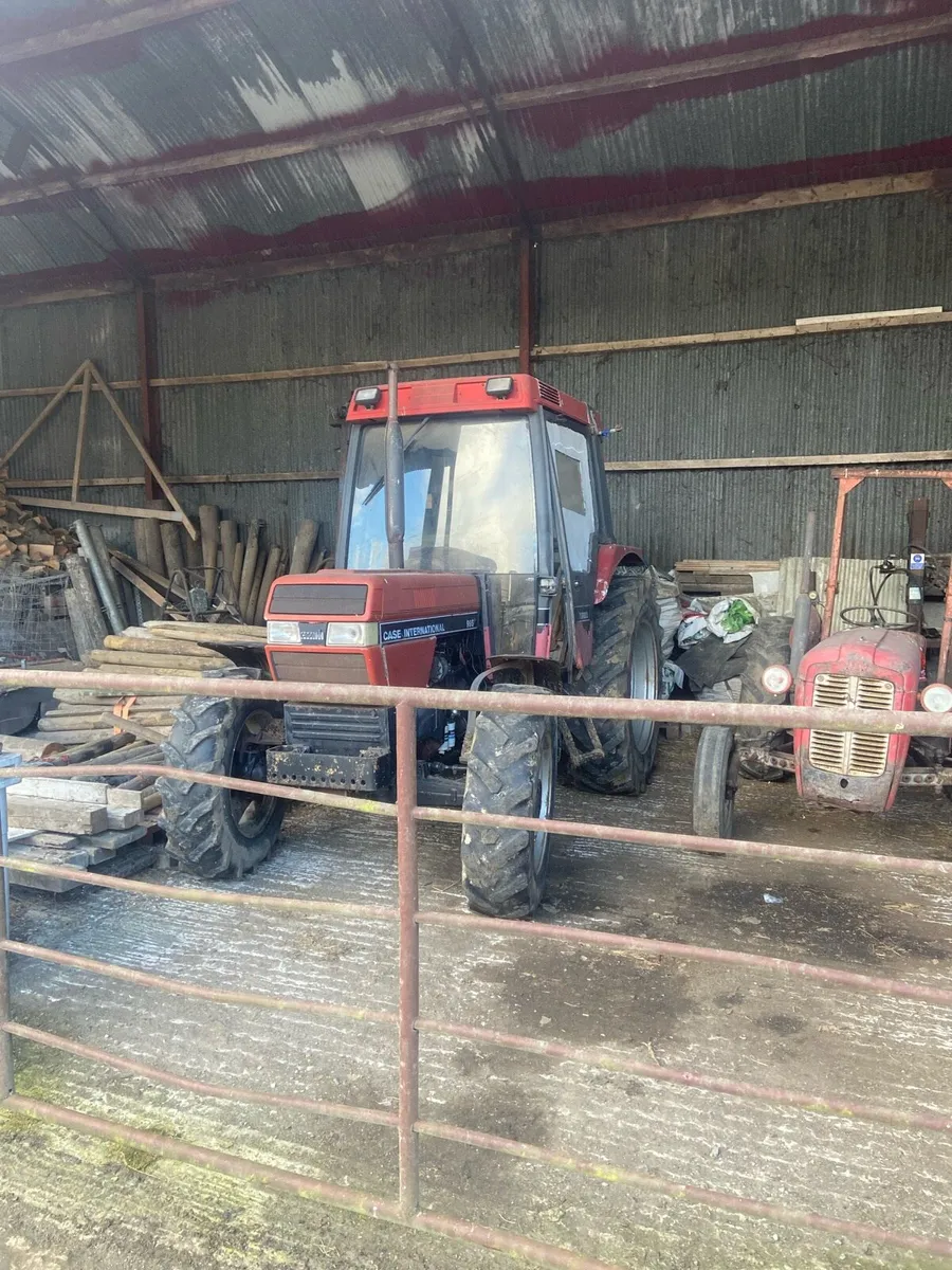 Case international 995 Tractor - Image 2