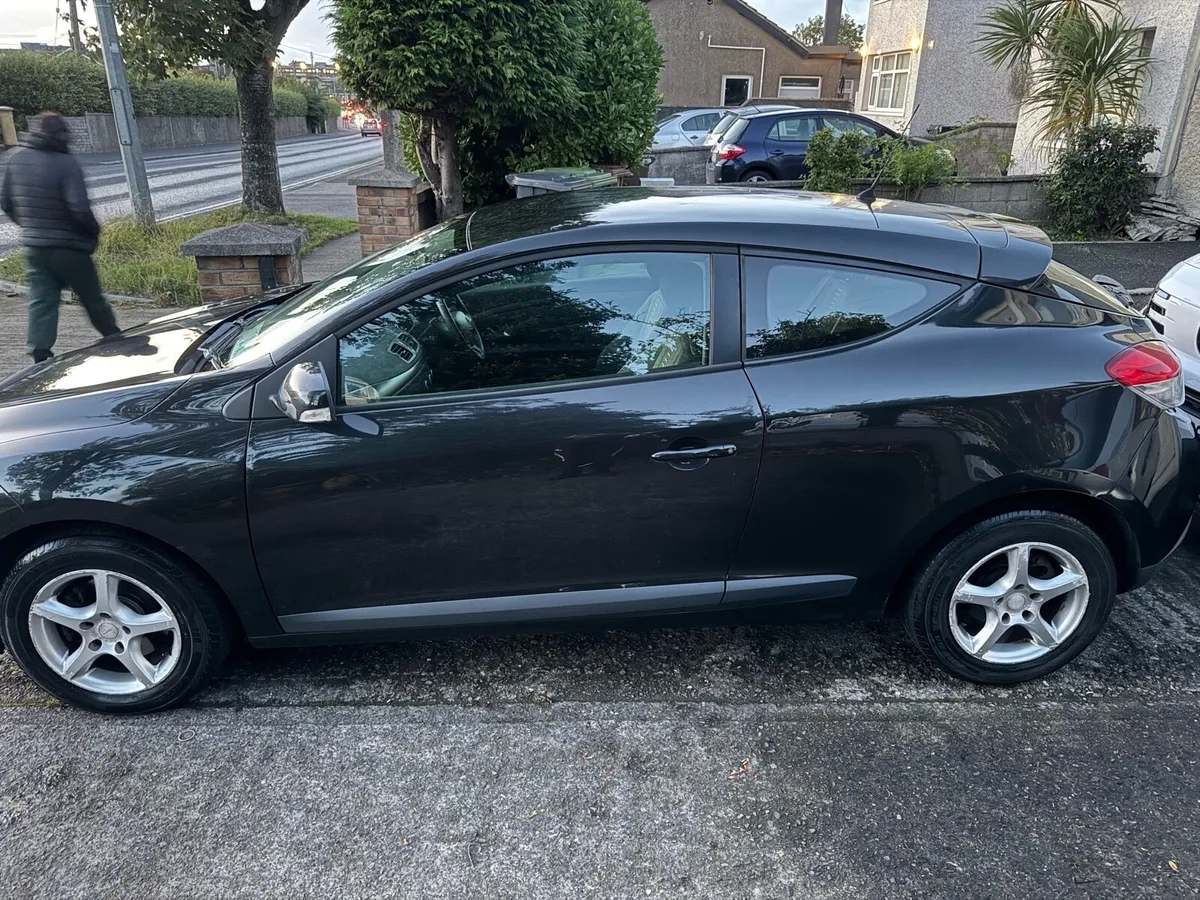 Renault Megane Coupe 2010 - Image 4