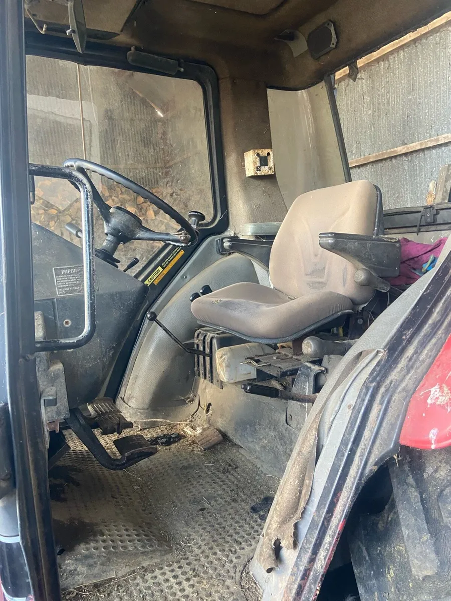 Case international 995 Tractor - Image 3