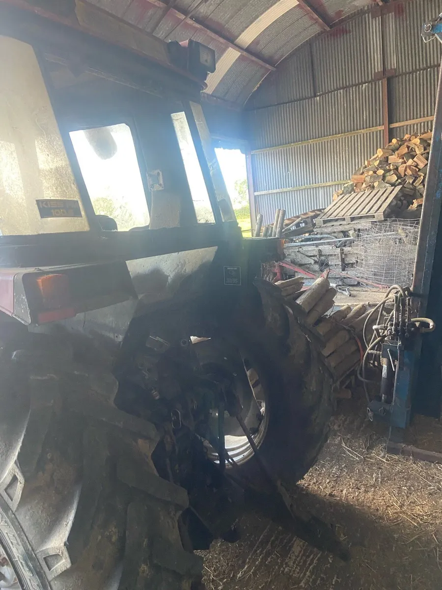 Case international 995 Tractor - Image 4
