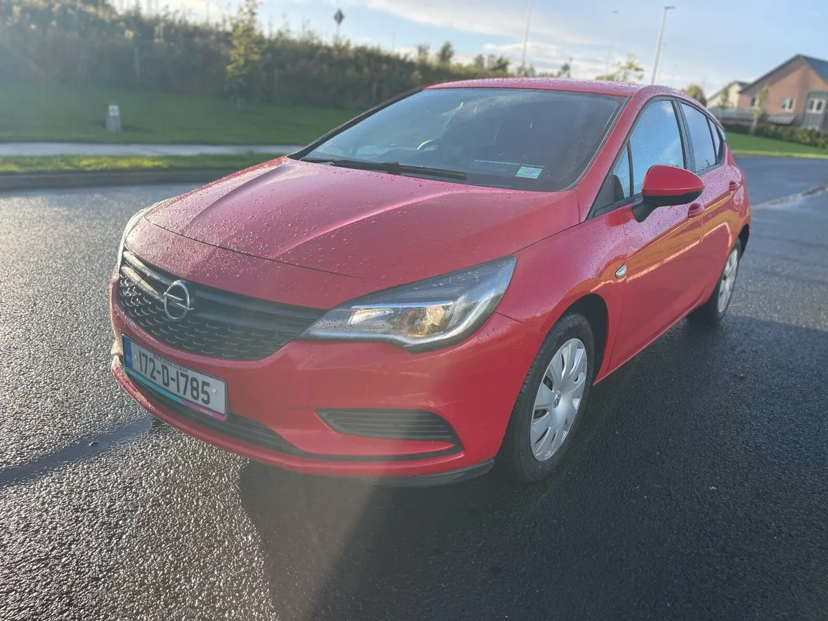 Opel Astra 7500€ low mileage - Image 2