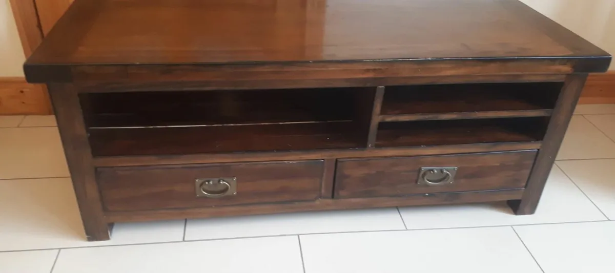 Tv unit, lamp table & nest of tables - Image 1