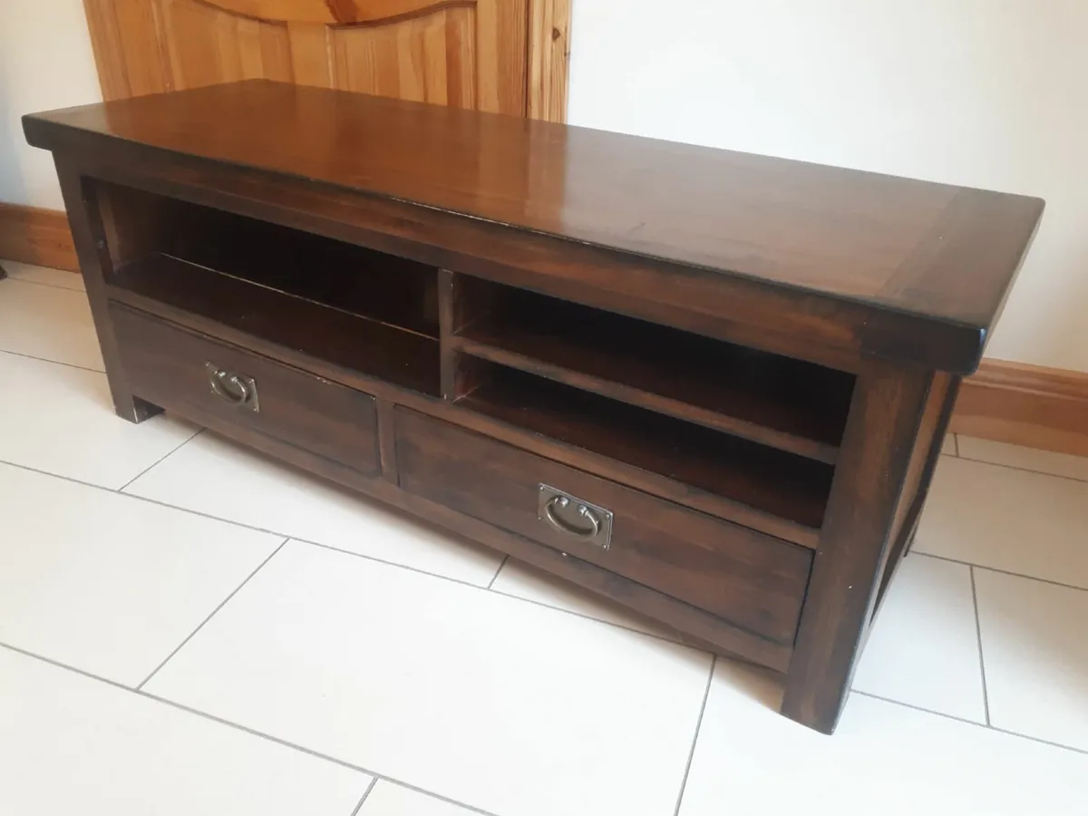 Tv unit, lamp table & nest of tables - Image 2