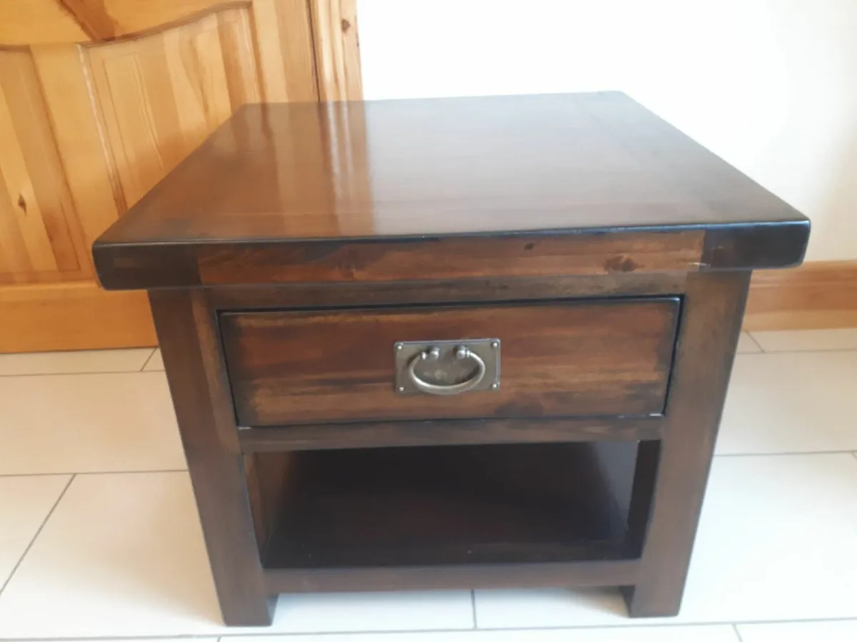 Tv unit, lamp table & nest of tables - Image 3