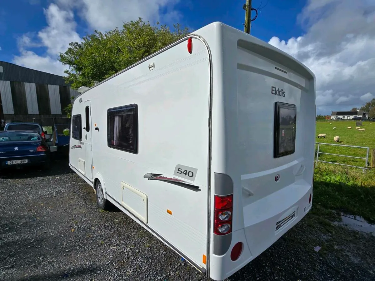 Caravan - Image 2