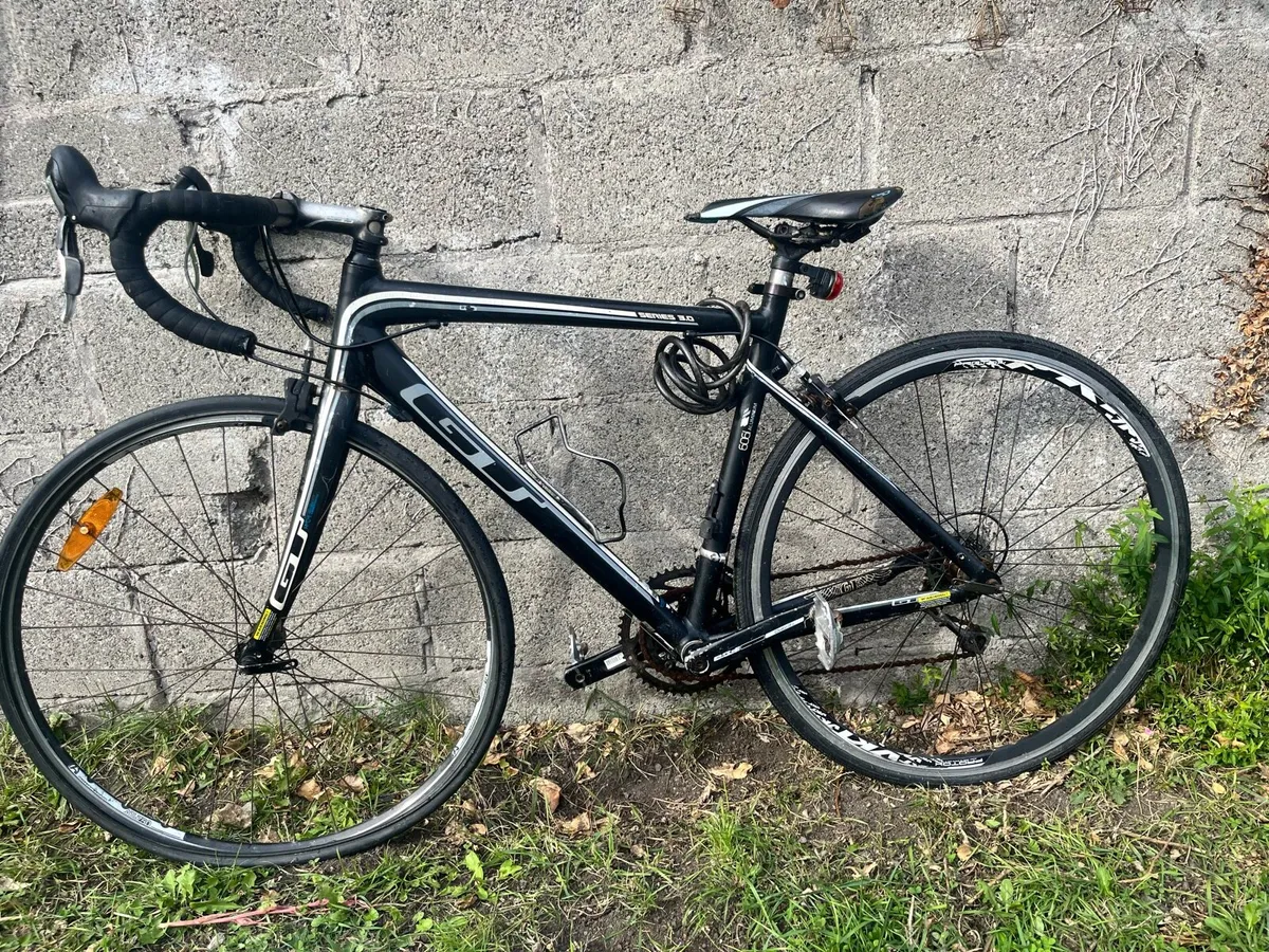 Road bike - Image 2