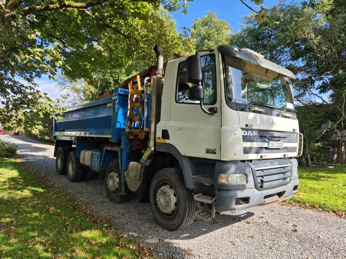 Daf 85 CF grab lorry - Image 1
