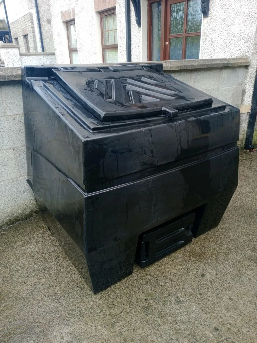 Large coal bunker - Image 3