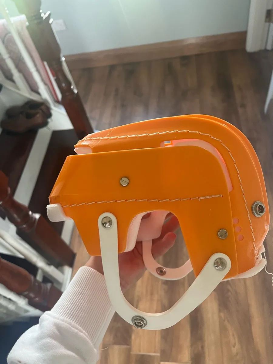 Gola hurling helmet - Image 4