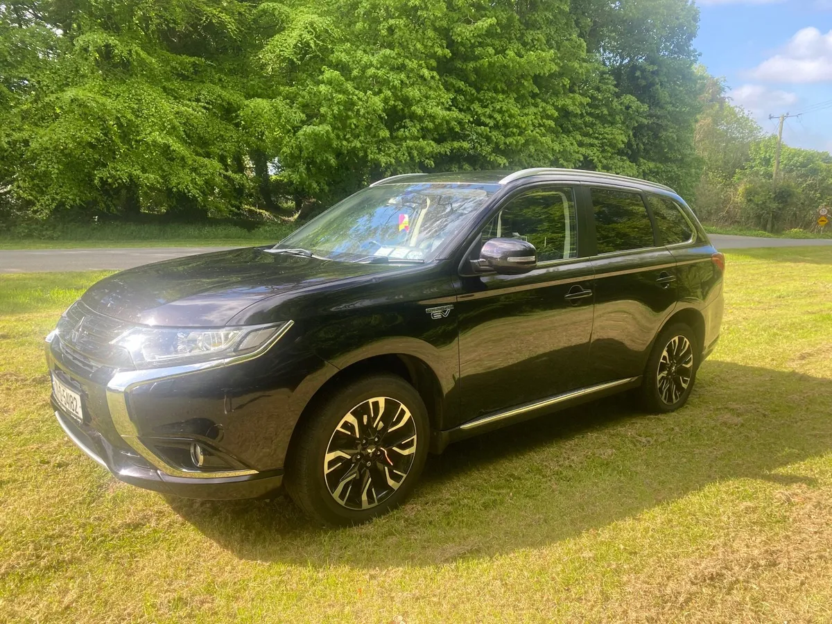 Mitsubishi Outlander 2017 - Image 2