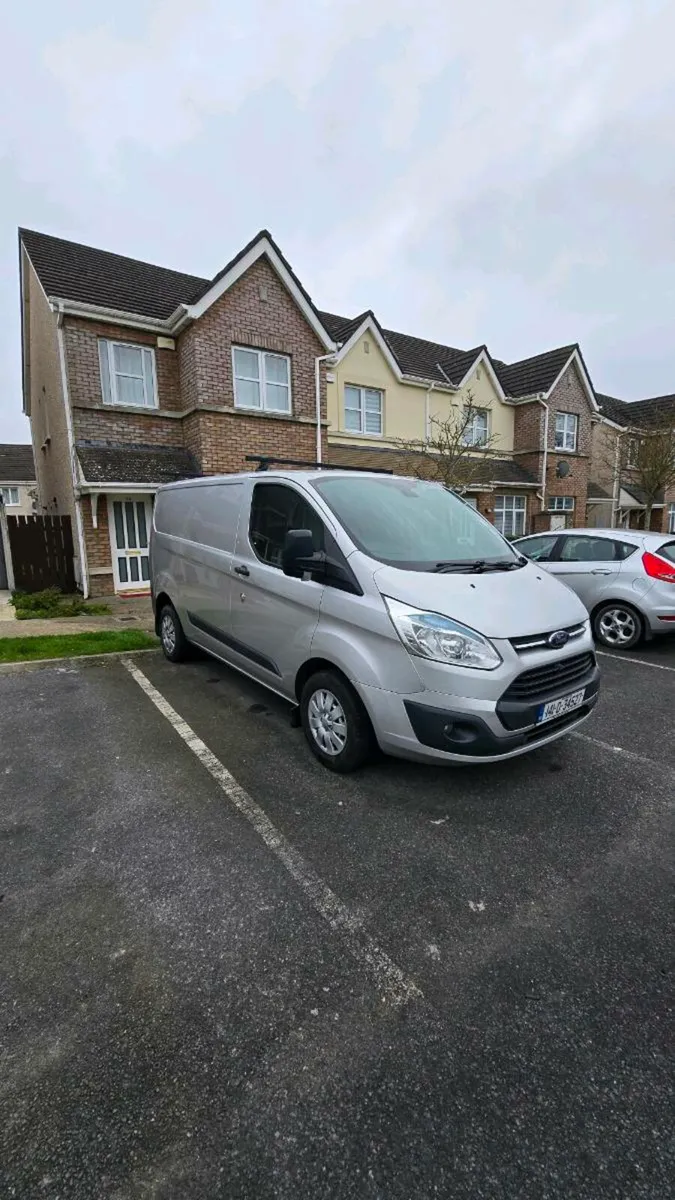 Van - Image 4