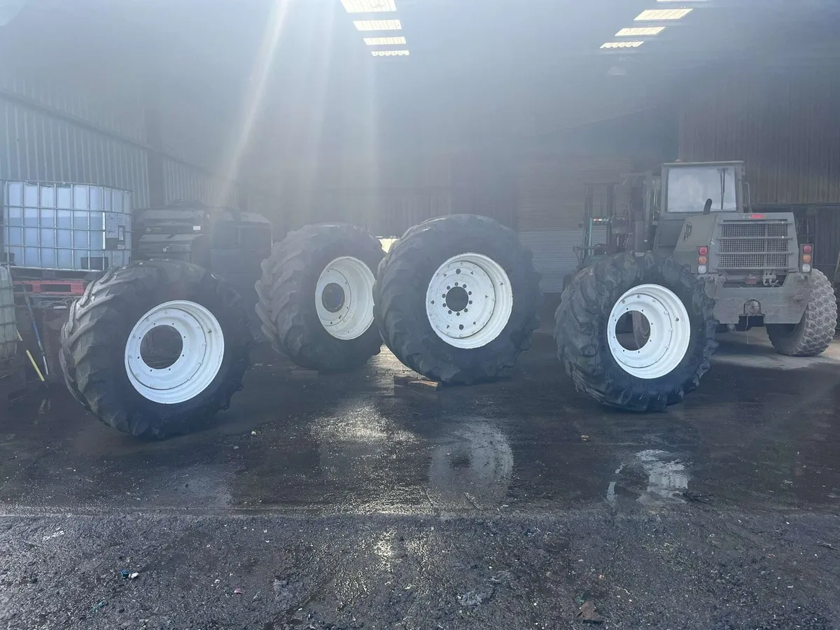 New Holland Rims & Tyres - Image 1
