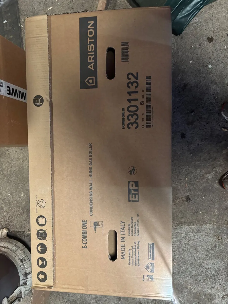 Gas combi boiler Ariston E combi one 30kw - Image 2