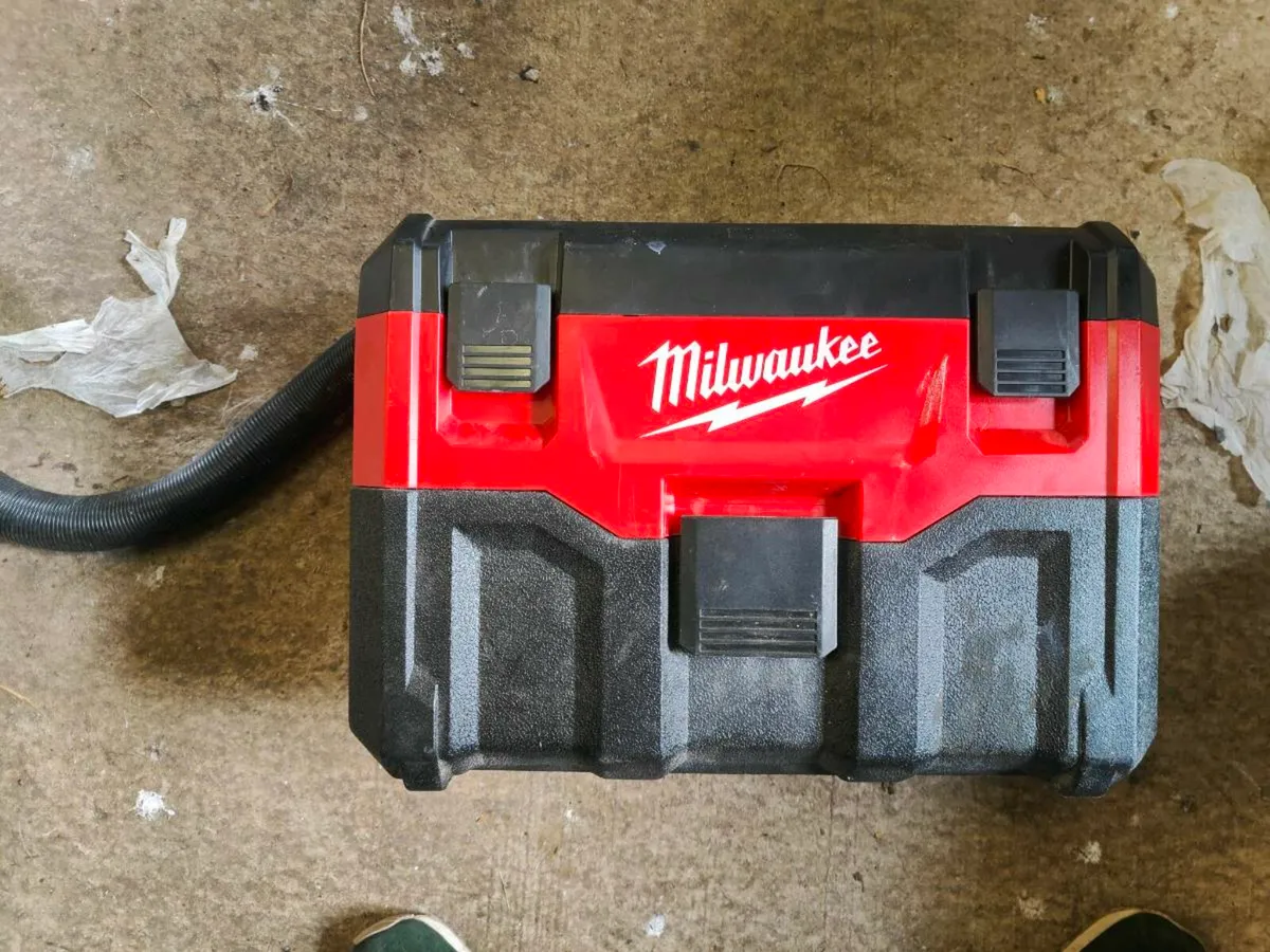 Milwaukee Vacuum