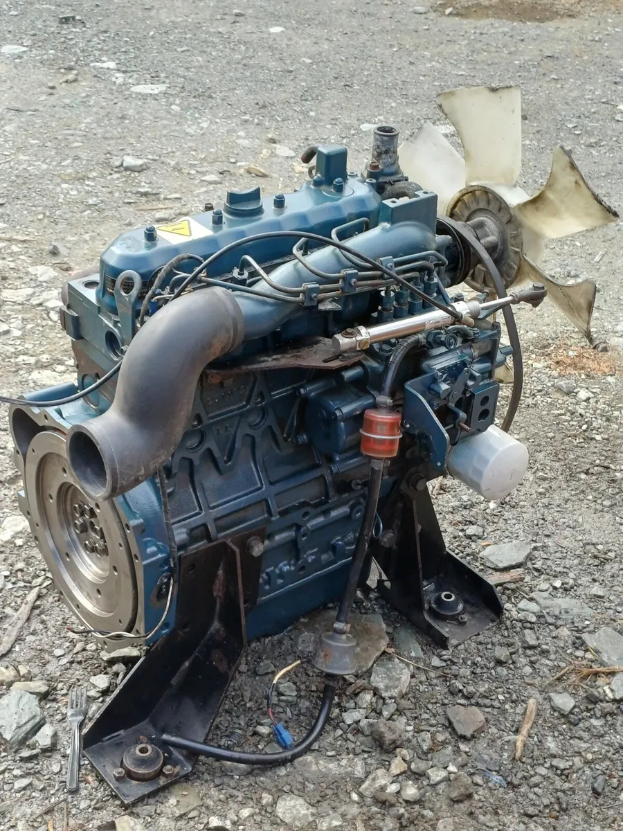 KUBOTA 4 CYLINDER V2203 (video available). - Image 1