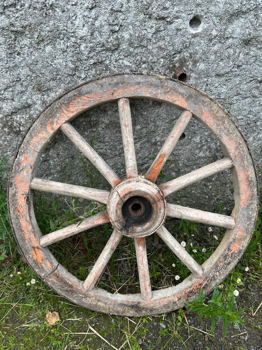 Antique wooden cart wheels - Image 2