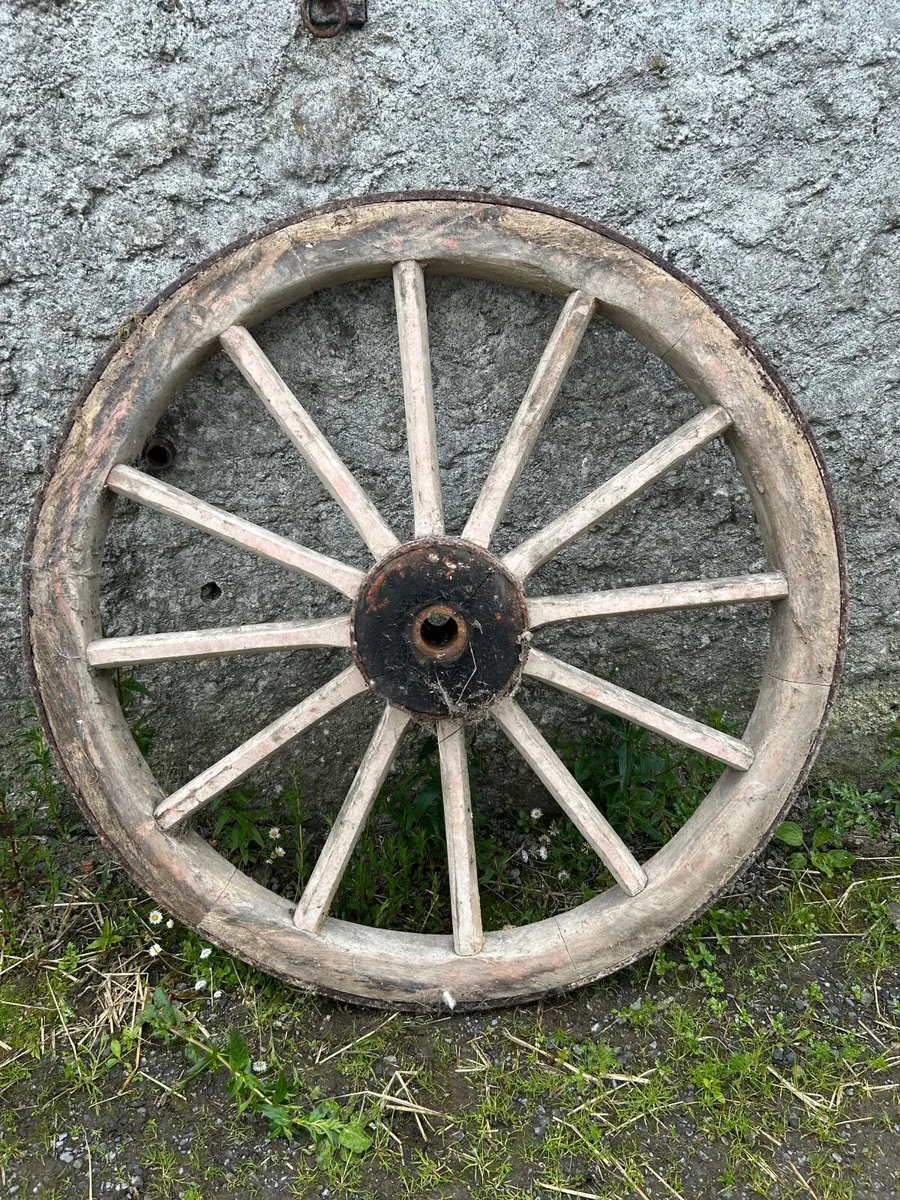 Antique wooden cart wheels - Image 4