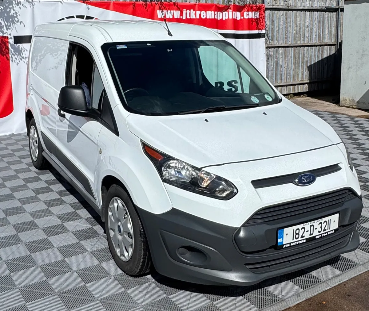 Ford Transit Connect 2018 - Image 2
