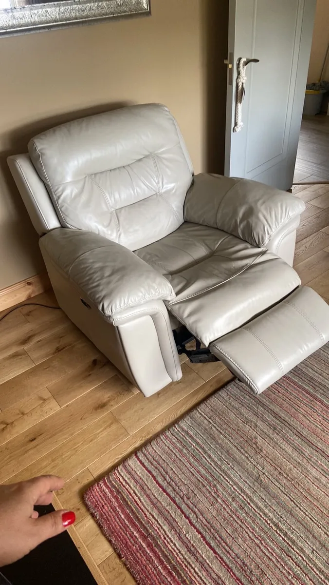 Leather sofa - Image 2
