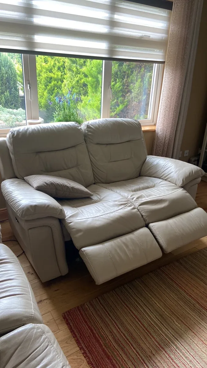 Leather sofa - Image 3