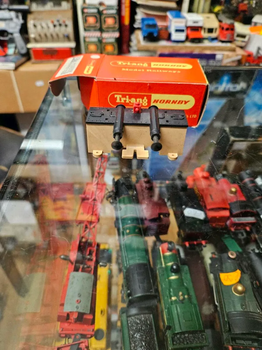 Hornby OO Gauge Hydraulic Buffer Stop - Image 2