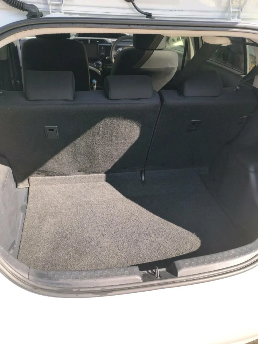 Toyota Aqua - Image 2